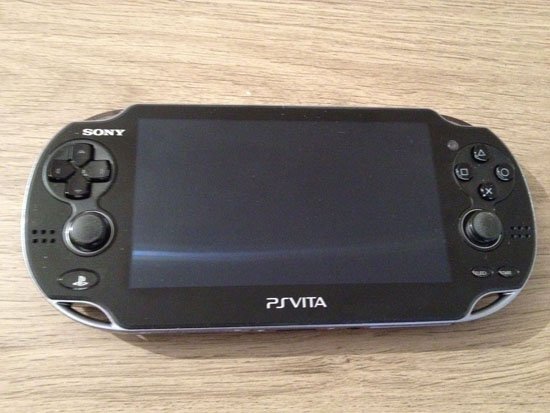 PS VITA - Prise en main, avis, faut-il l'acheter ?